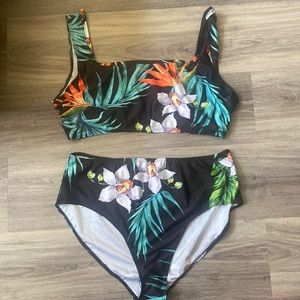 Boohoo Floral two piece